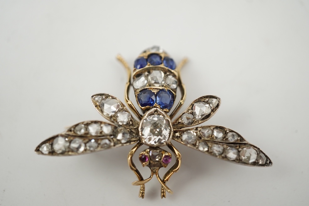A Victorian sapphire and diamond brooch, late 19th century